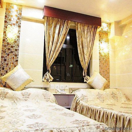 New Chung King Mansion Guest House - Tower C Hong Kong Ngoại thất bức ảnh