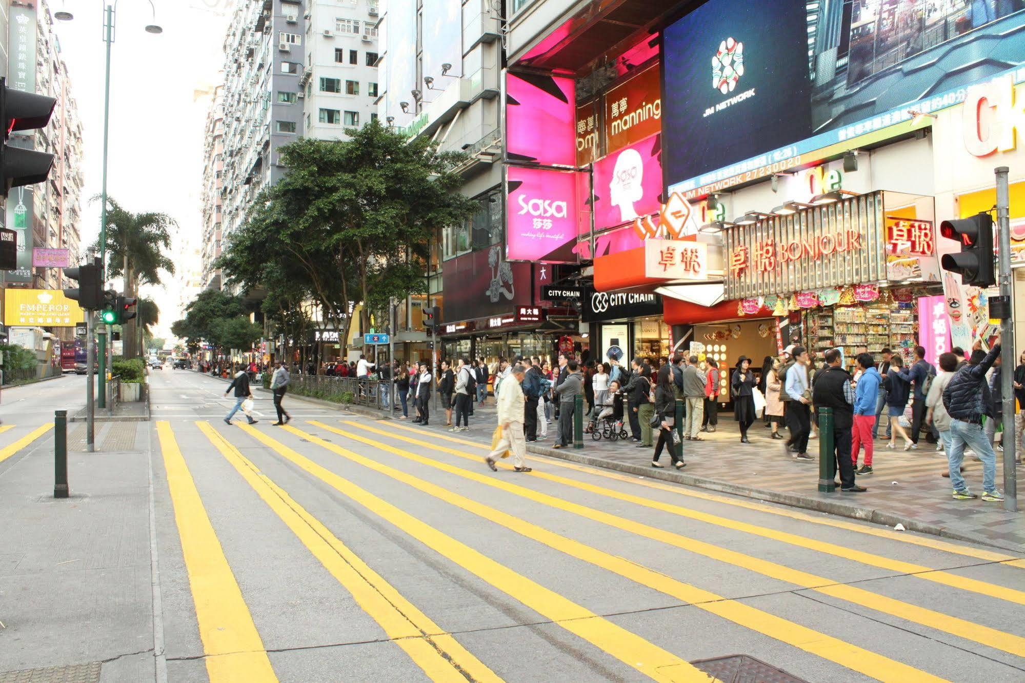 New Chung King Mansion Guest House - Tower C Hong Kong Ngoại thất bức ảnh